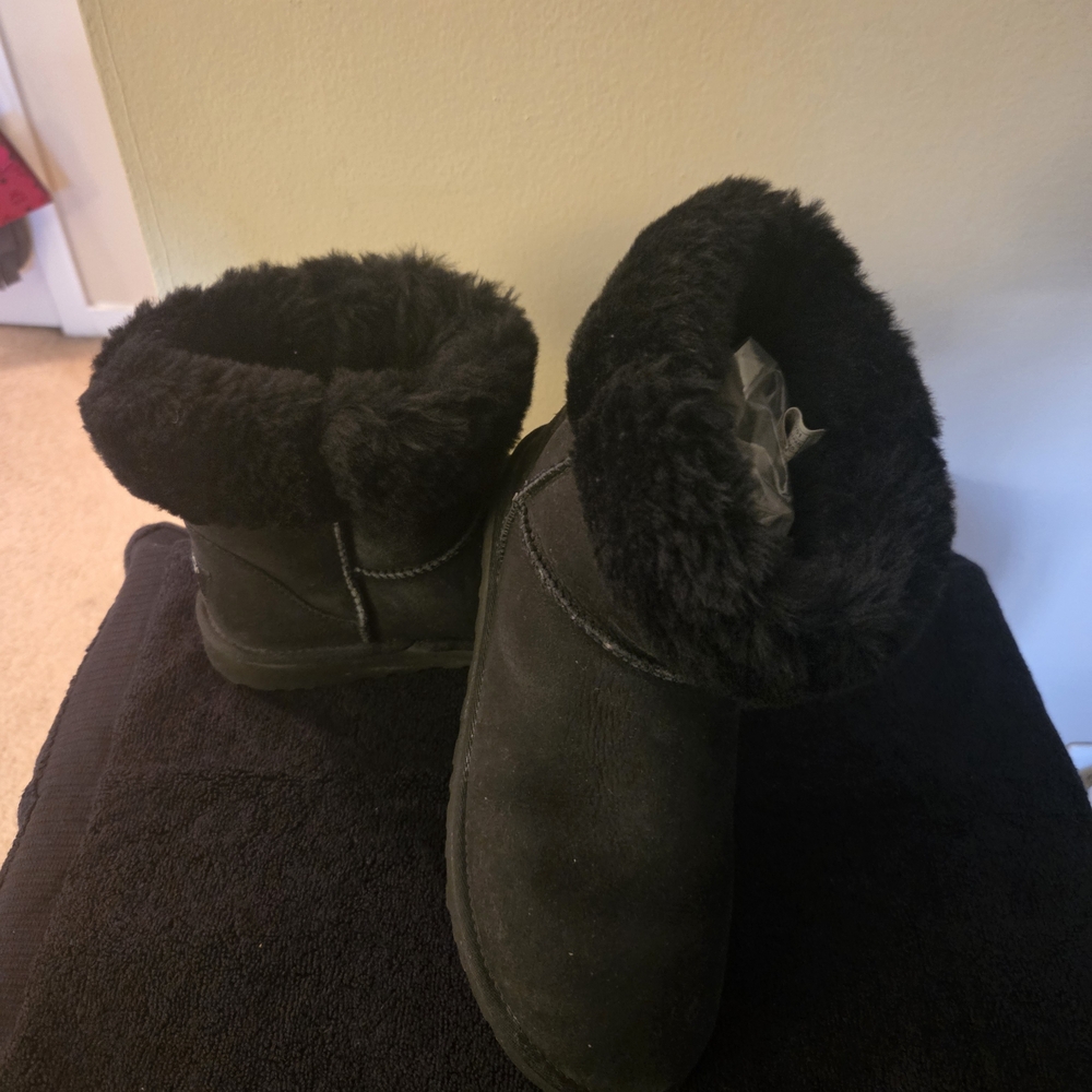 Women's Black Ankle Boots with Fur Lining - Picture 3 of 6